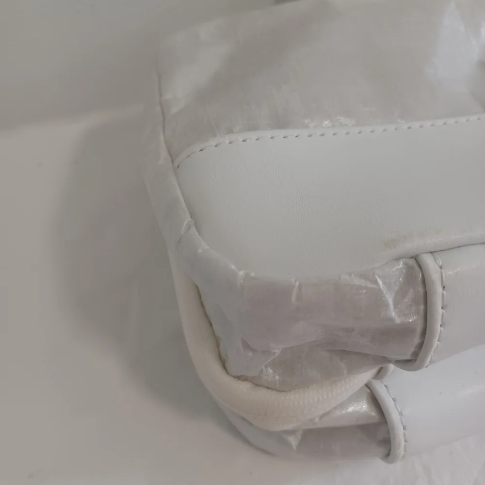 TUMI x PUBLIC SCHOOL Accessory case Pencil Bag Limited Edition white